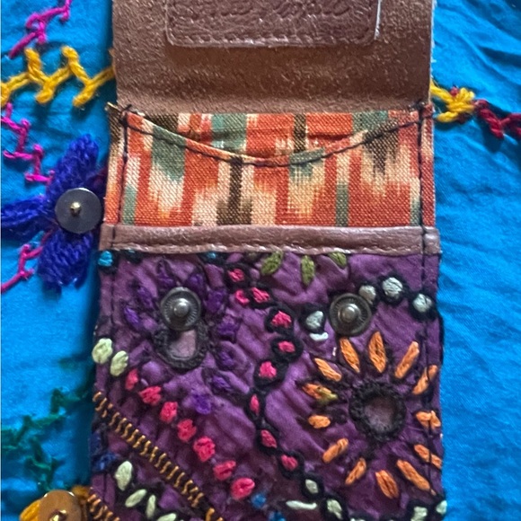 Free people purple card case. Measures approximately 4 x 5”. New! - Picture 7 of 9